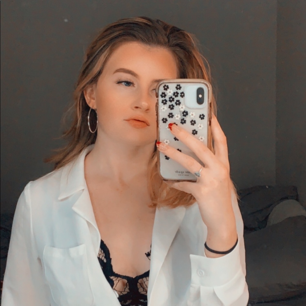 Meet your Posher, Olivia